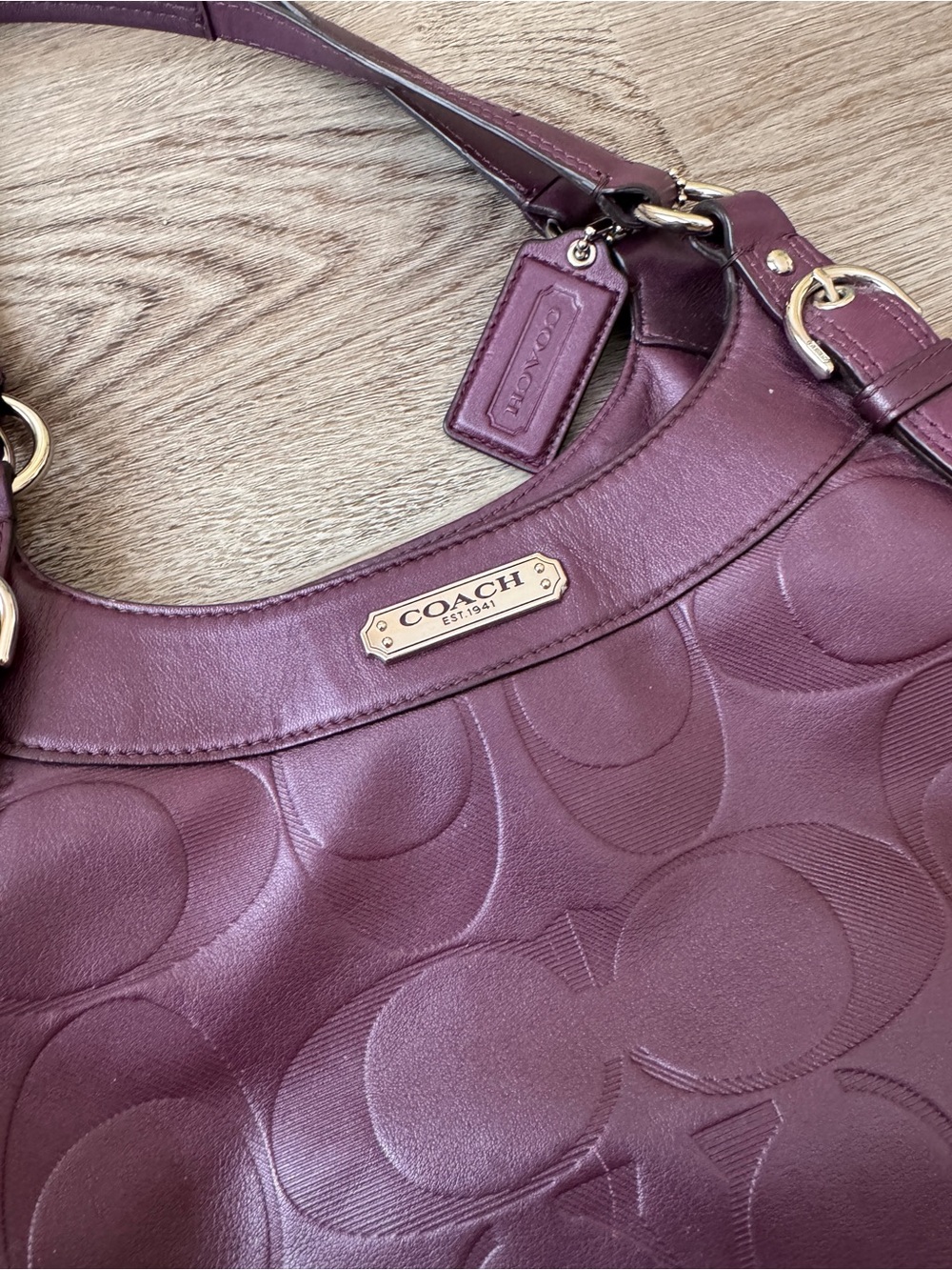 Coach Embossed Hobo Shoulder Logo Bag Purse Plum Purple G1276-F19457 - Picture 2 of 9